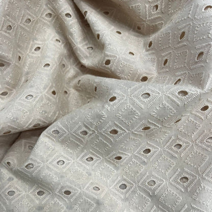 AW23-A05